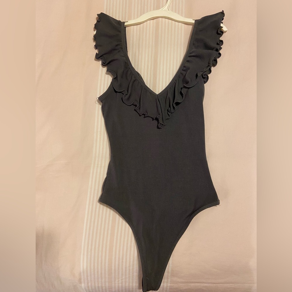 Aritzia Wilfred bodysuit - grey xxs